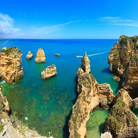 B10 - Rua Do Canal 2 Bed Apartment Lagos