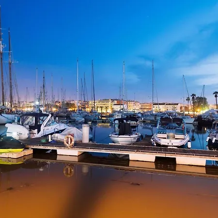 B10 - Rua Do Canal 2 Bed لاغوس