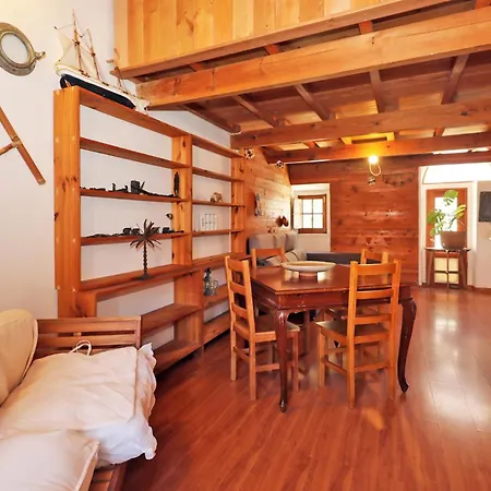 B10 - Rua Do Canal 2 Bed * لاغوس